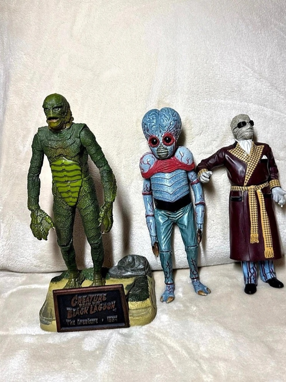 LOT 3 BLACK LAGOON INVISIBLE MAN METALUNA MUTANT 8FIGURE MONSTERS SIDESHOW